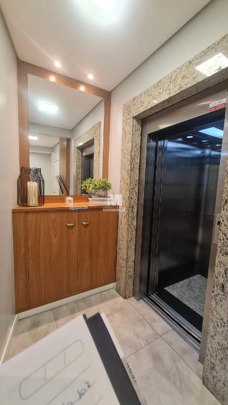 Apartamento à venda no bairro Centro I: