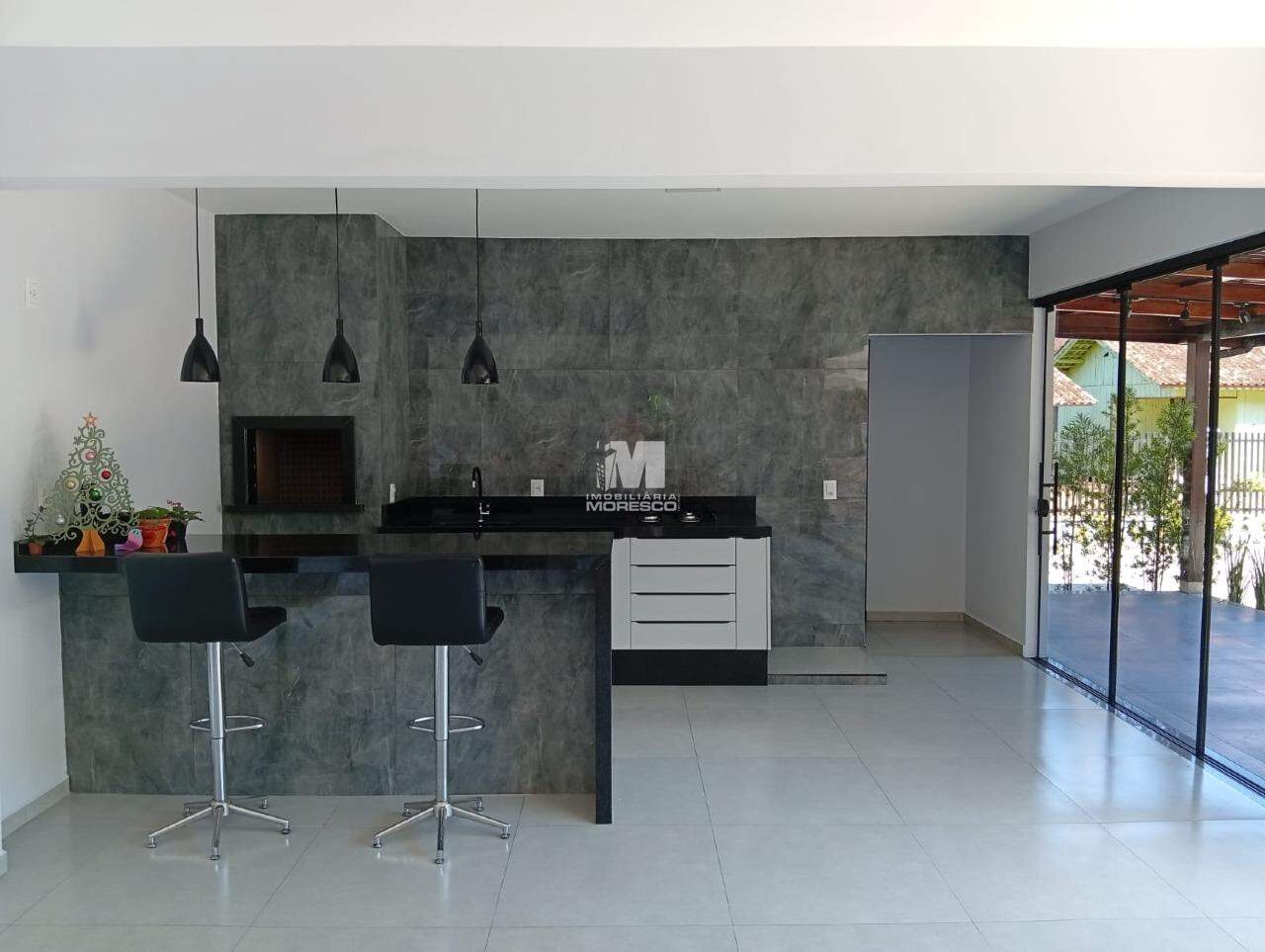 Casa à venda no bairro Centro: