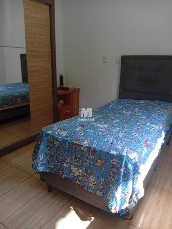 Casa à venda no bairro Centro: