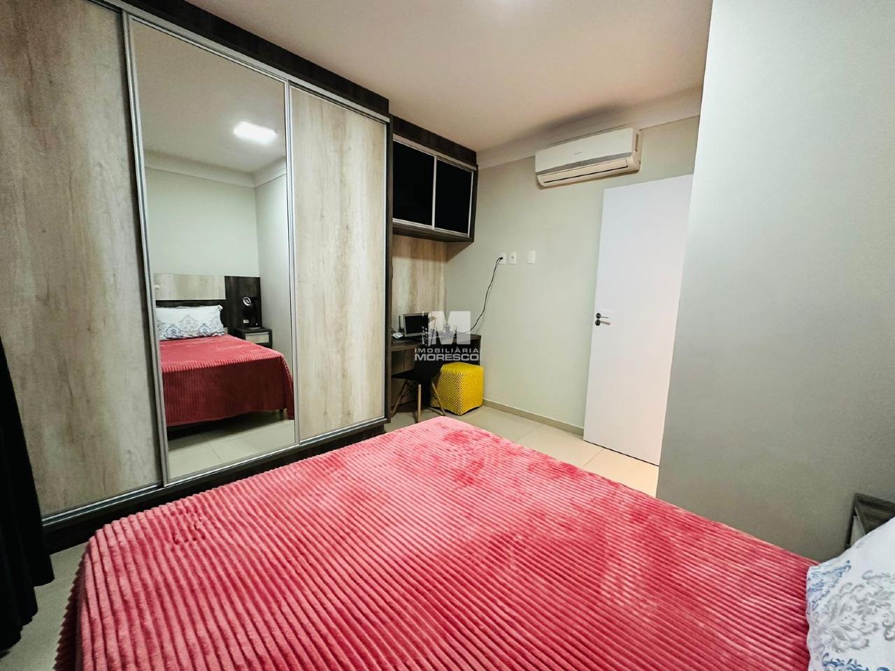 Casa à venda no bairro Santa Luzia: 