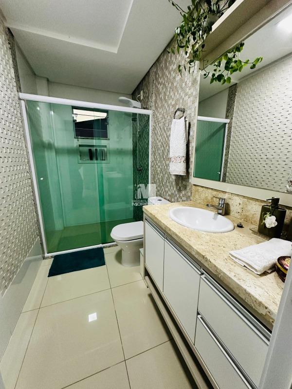 Casa à venda no bairro Santa Luzia: 