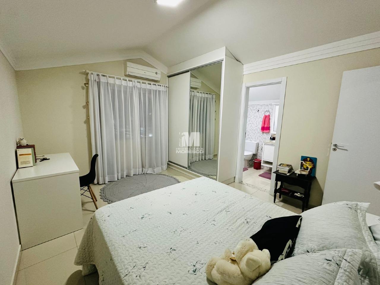 Casa à venda no bairro Santa Luzia: 