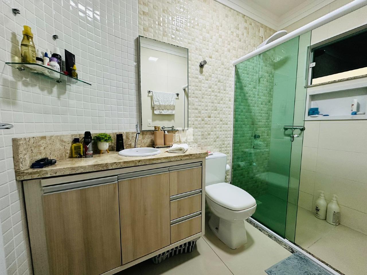 Casa à venda no bairro Santa Luzia: 