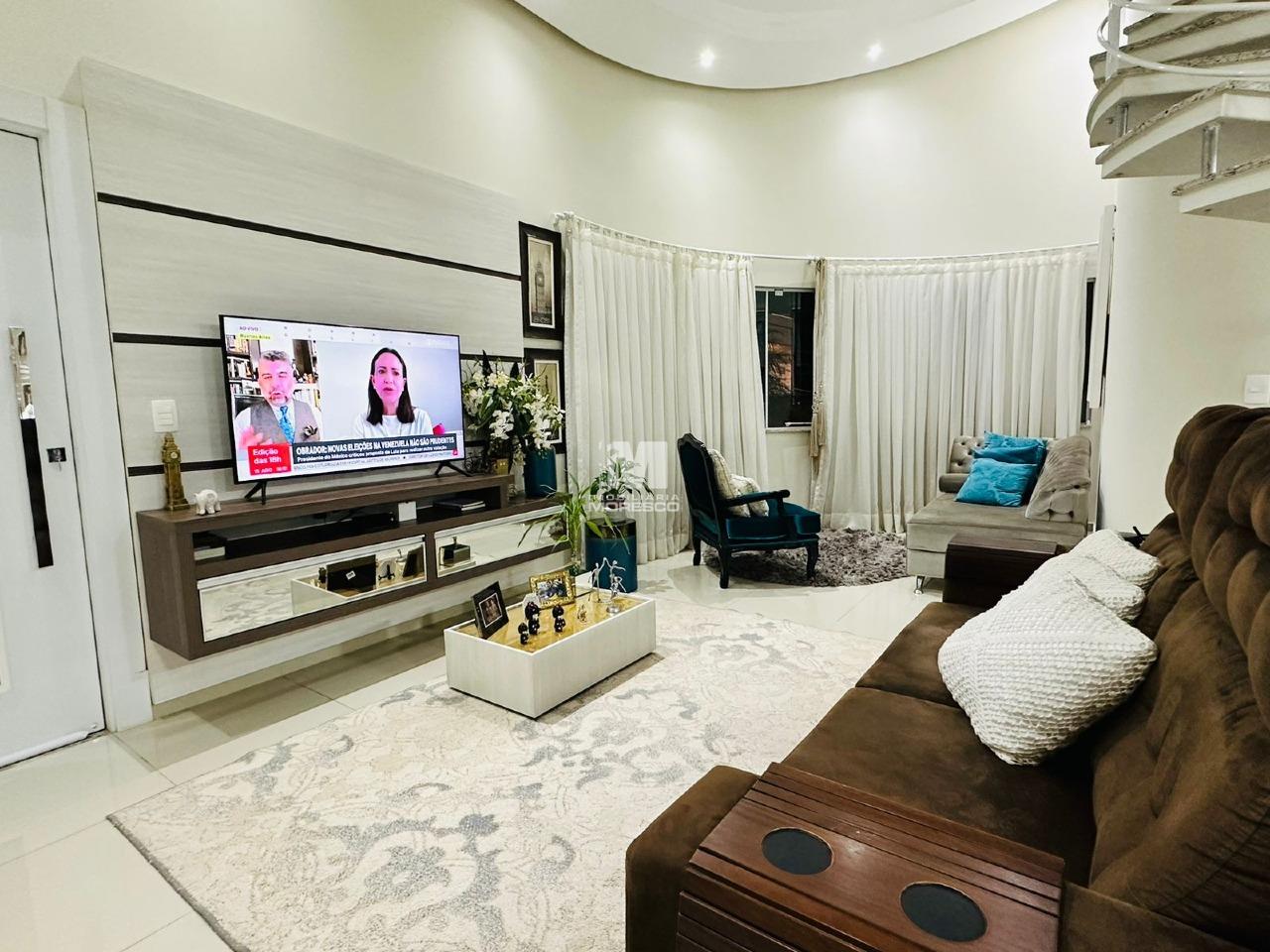 Casa à venda no bairro Santa Luzia: 