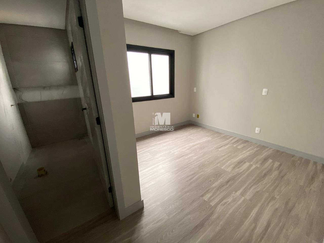 Casa à venda no bairro Souza Cruz: