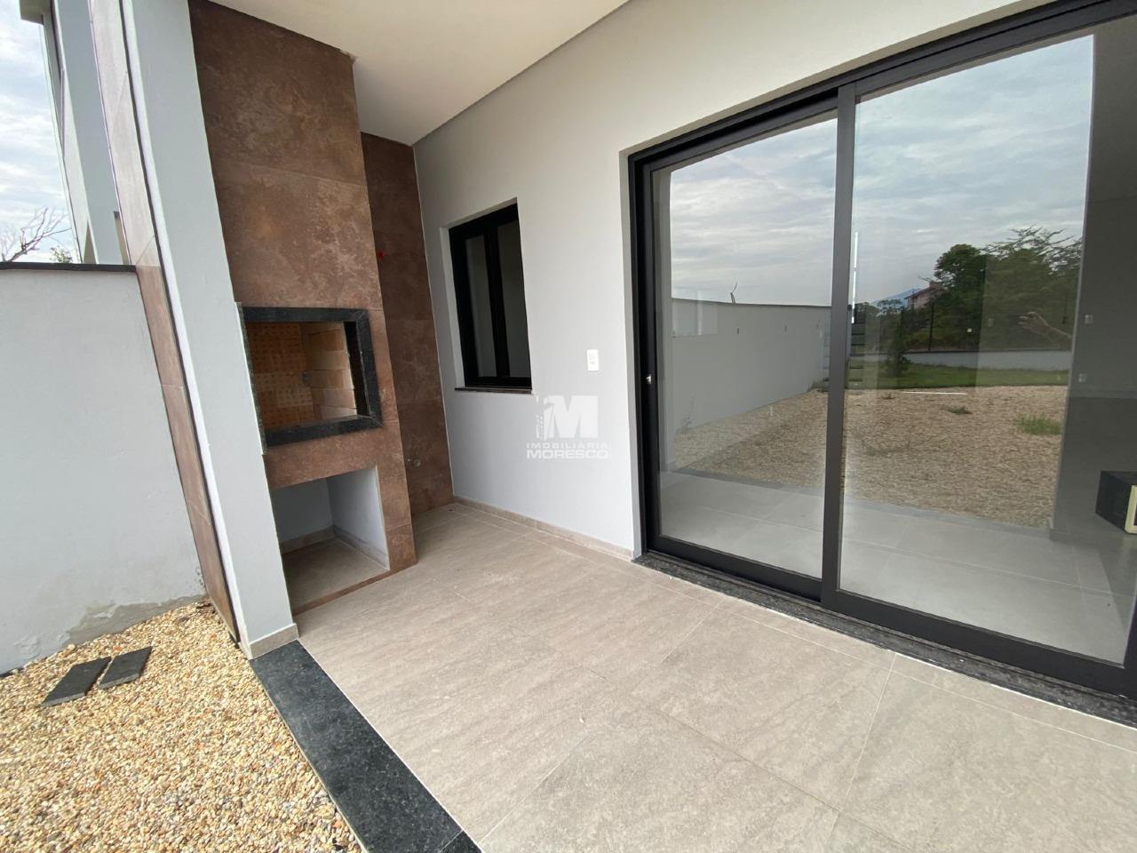 Casa à venda no bairro Souza Cruz: