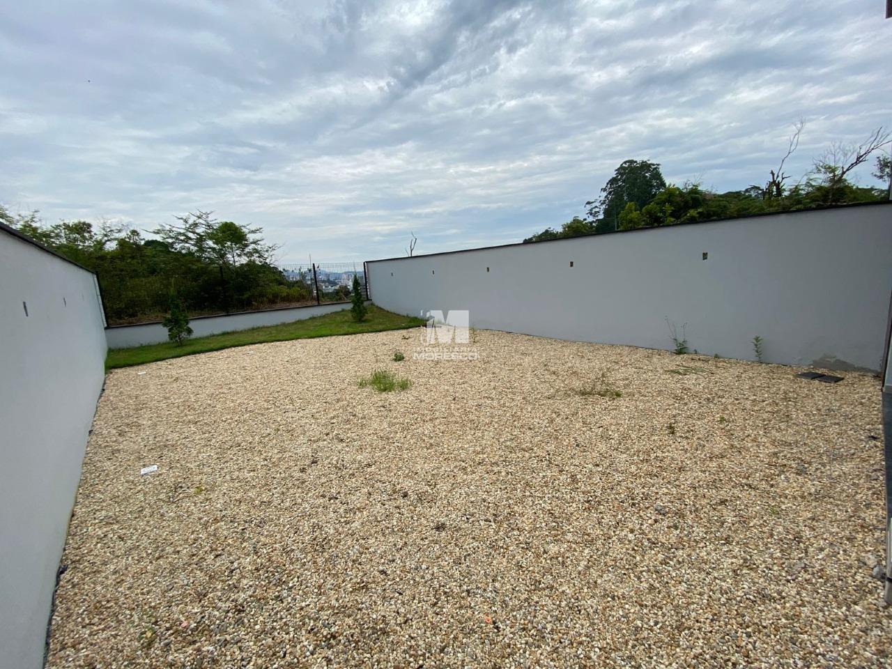Casa à venda no bairro Souza Cruz: 