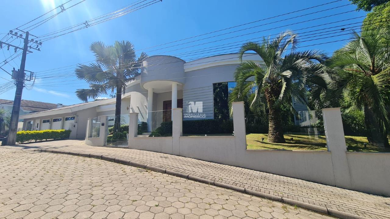 Casa à venda no bairro Jardim Maluche: 