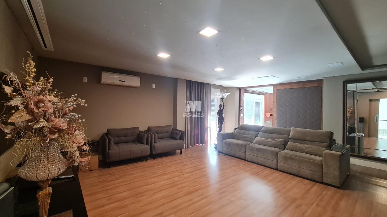 Casa à venda no bairro Jardim Maluche: