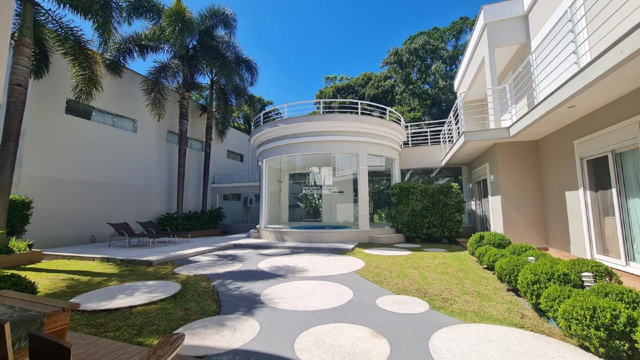 Casa à venda no bairro Jardim Maluche: