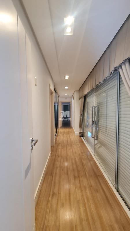 Casa à venda no bairro Jardim Maluche: