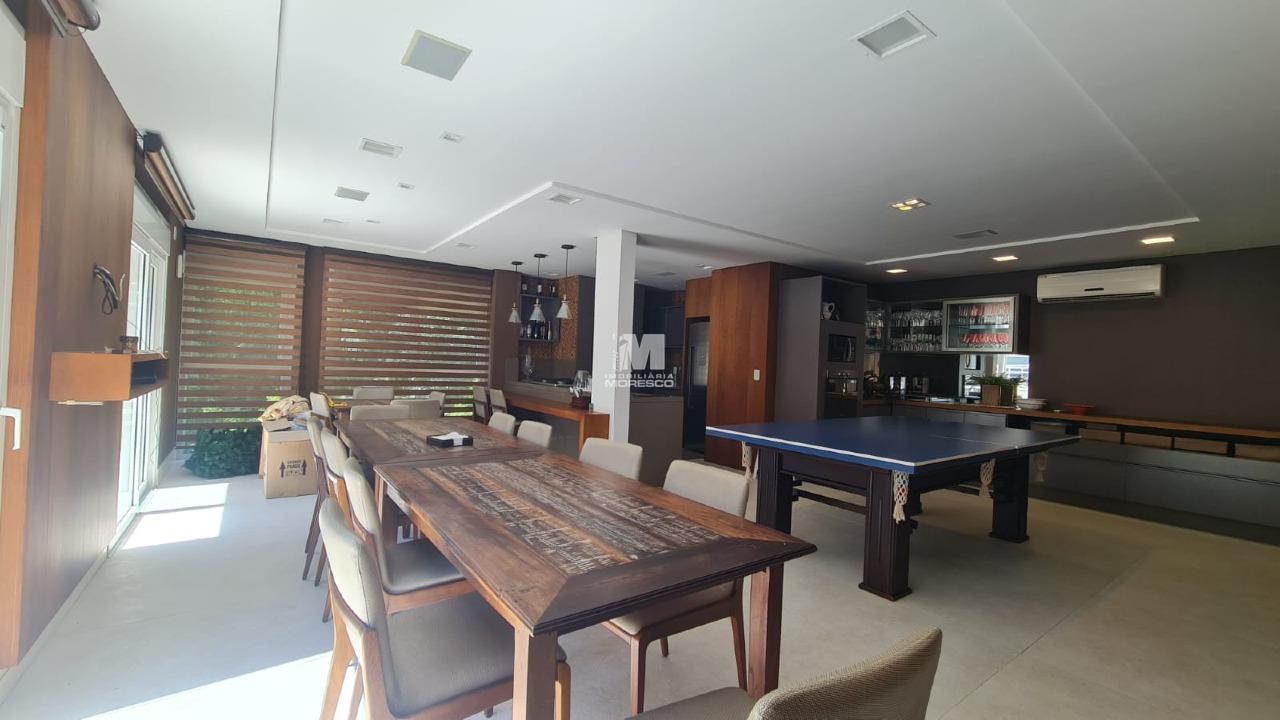 Casa à venda no bairro Jardim Maluche: