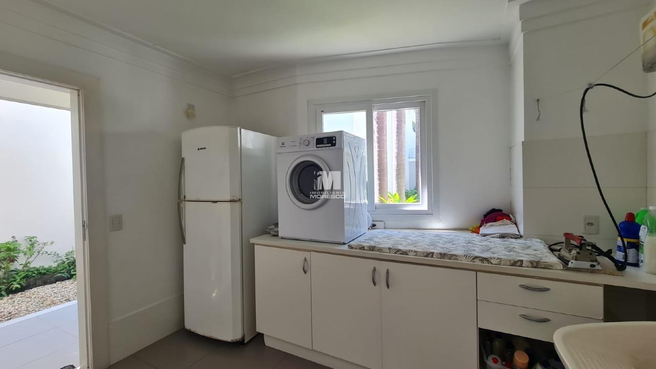 Casa à venda no bairro Jardim Maluche: