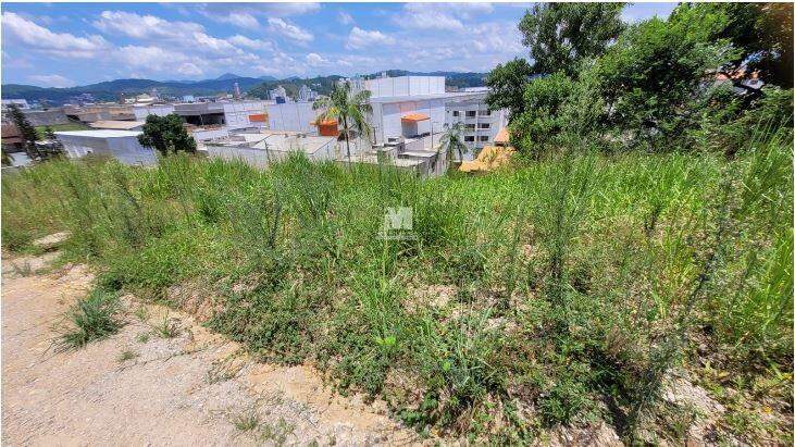 Terreno à venda no bairro Centro I: 
