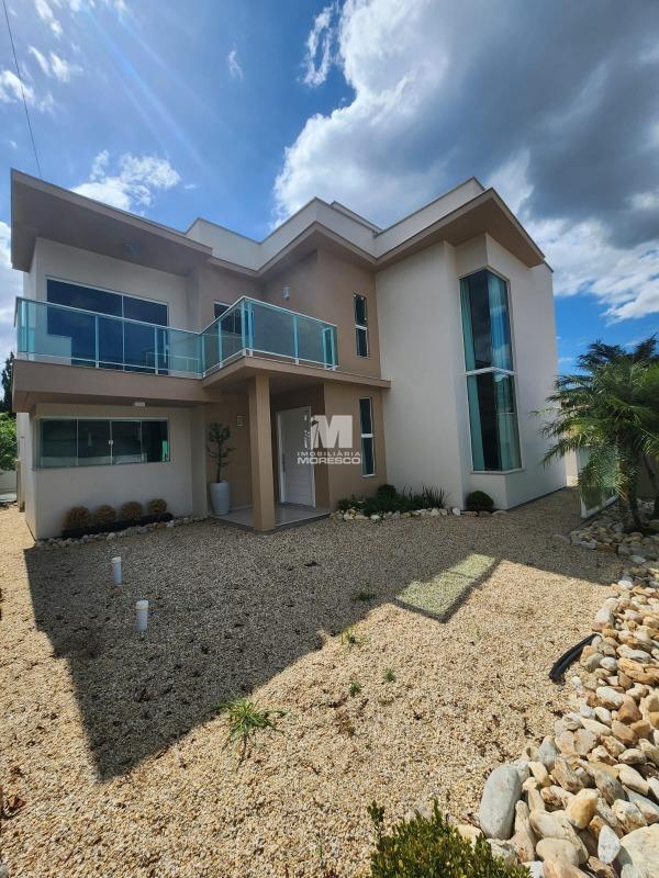 Casa à venda no bairro Centro: 