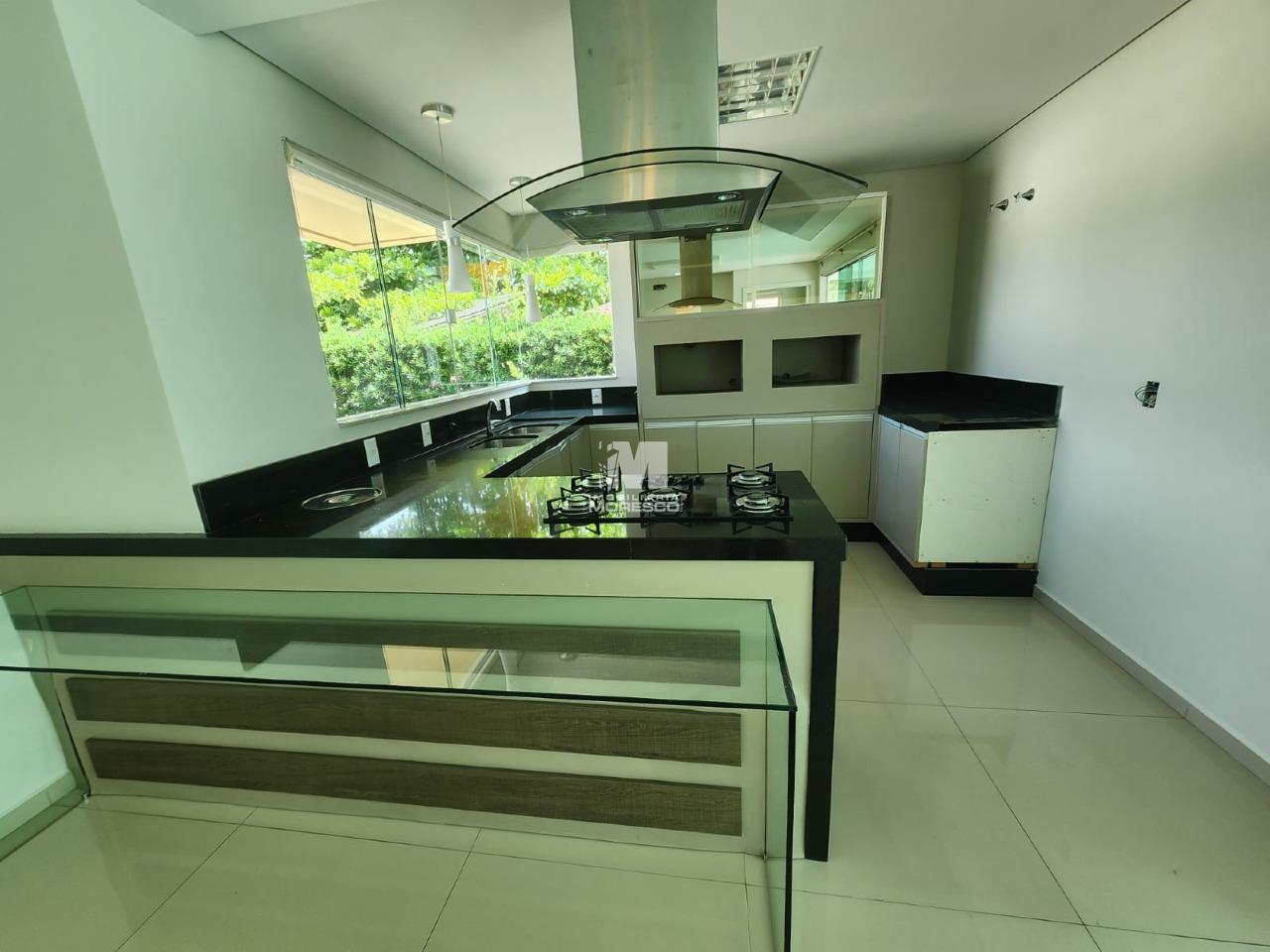 Casa à venda no bairro Centro: