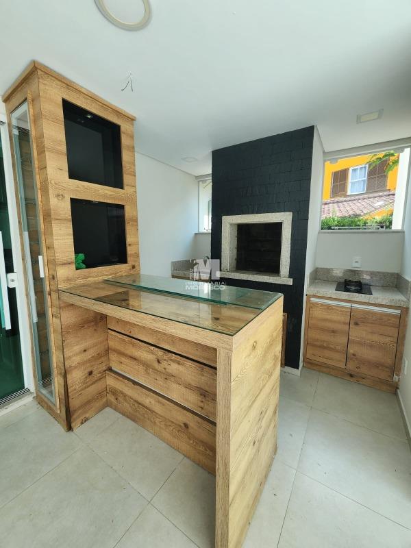 Casa à venda no bairro Centro: