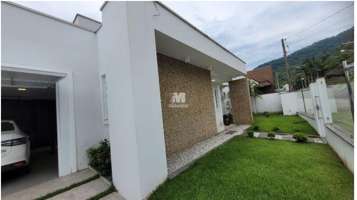 Casa à venda no bairro Guabiruba Sul: 