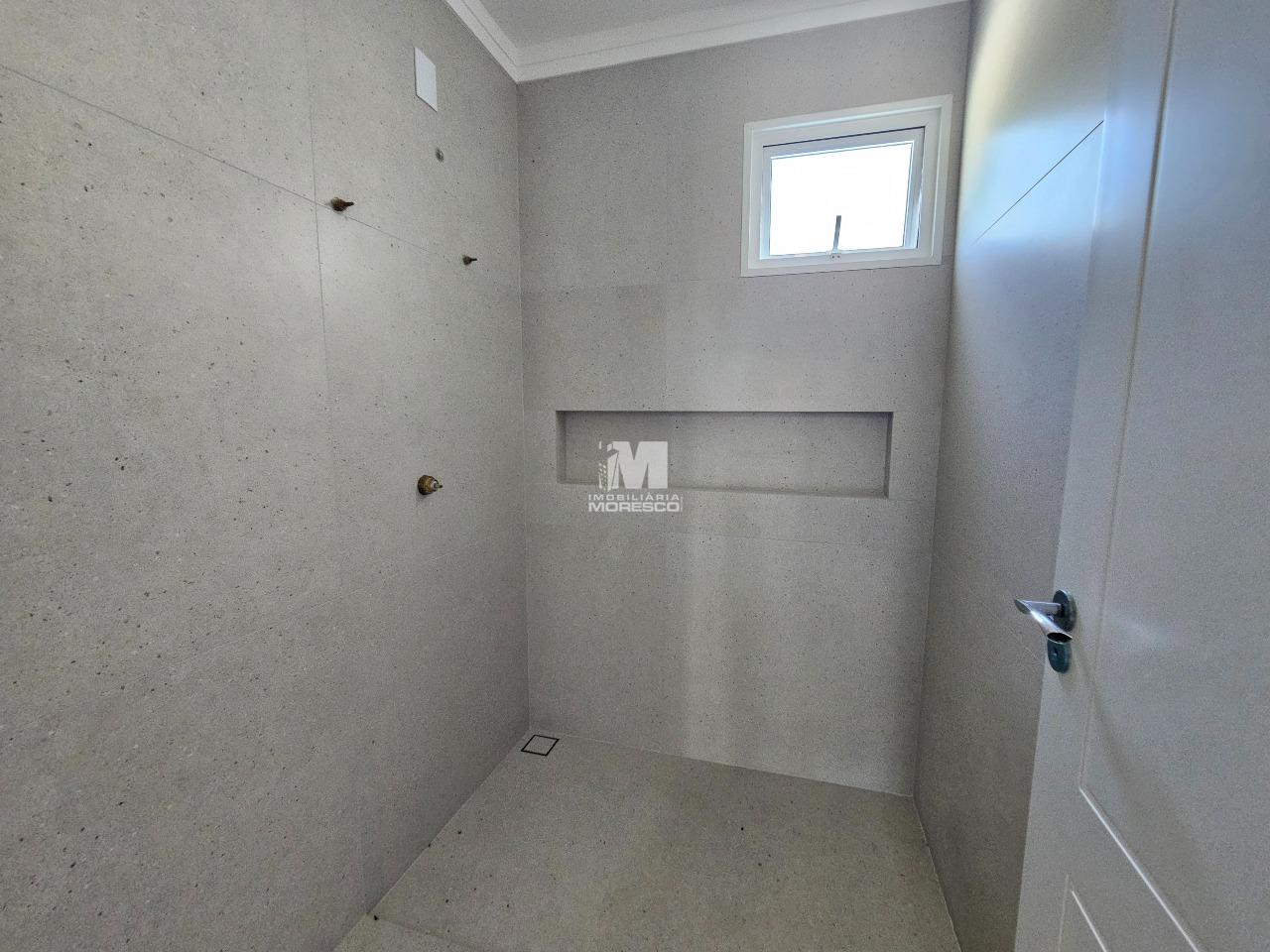 Casa à venda no bairro Guabiruba Sul: 