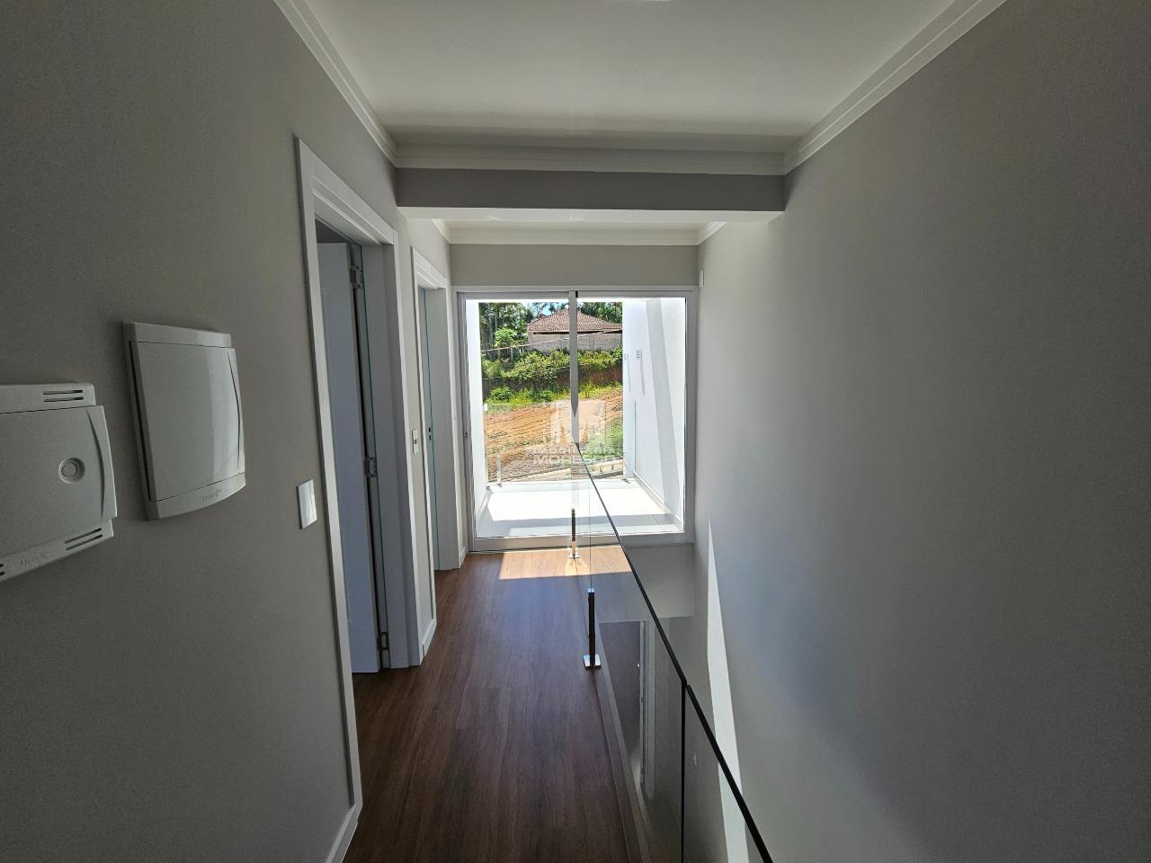 Casa à venda no bairro Guabiruba Sul: 