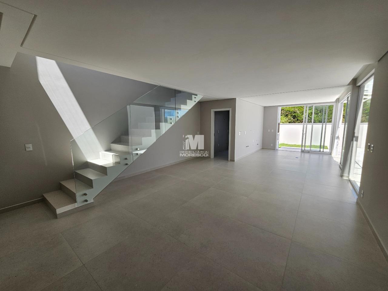 Casa à venda no bairro Guabiruba Sul: 