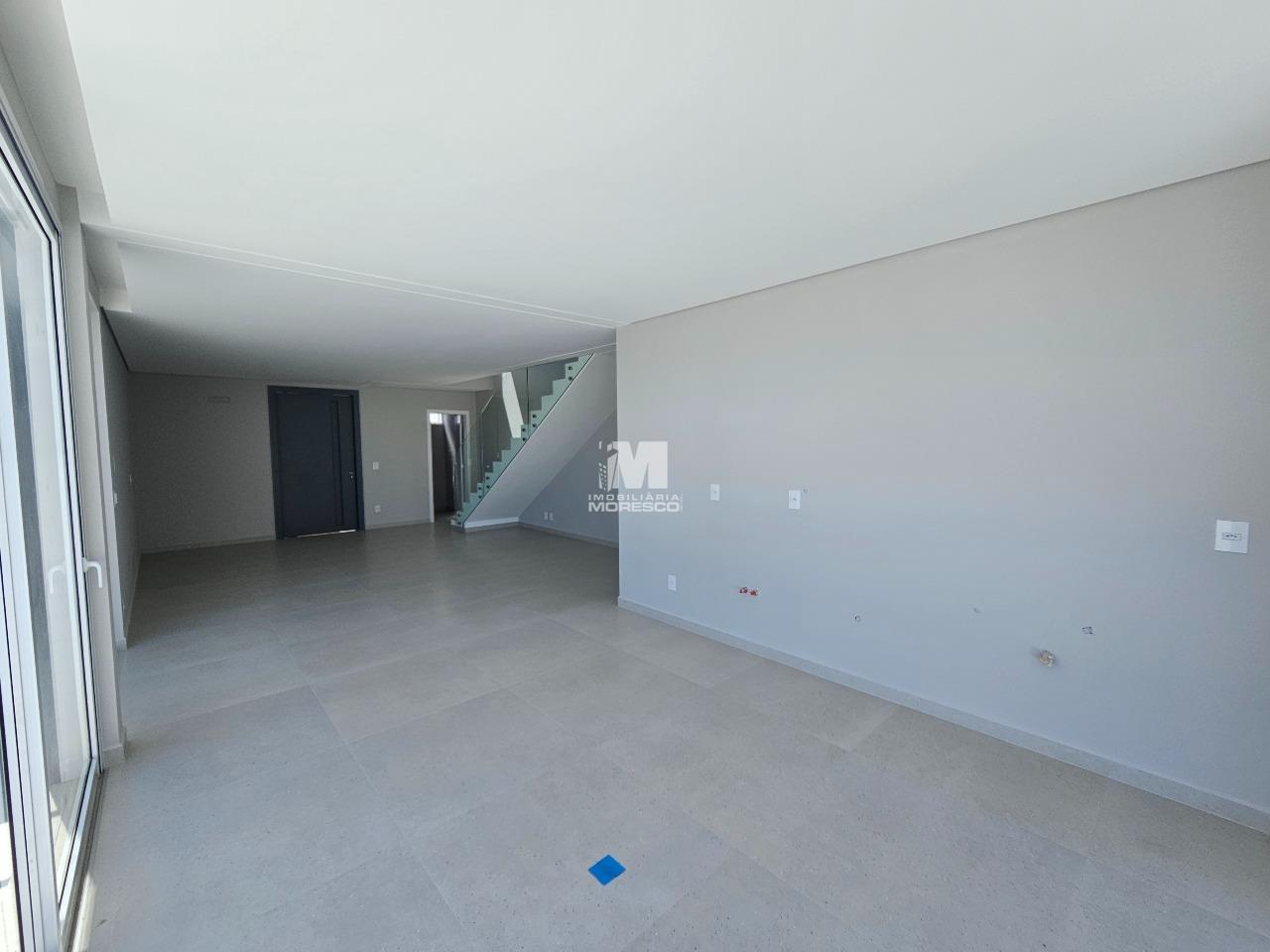 Casa à venda no bairro Guabiruba Sul: 