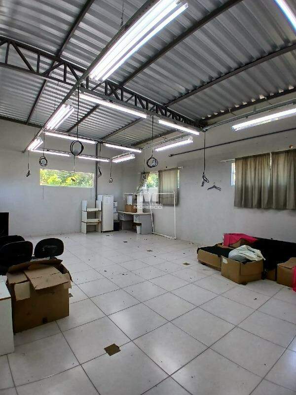 Galpão para aluguel no bairro Jardim Maluche: 
