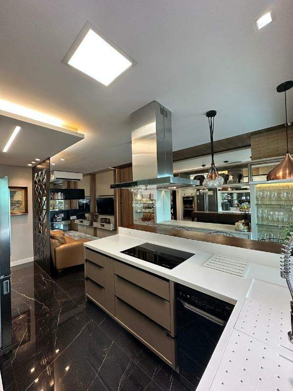 Apartamento à venda no bairro São Luiz: 