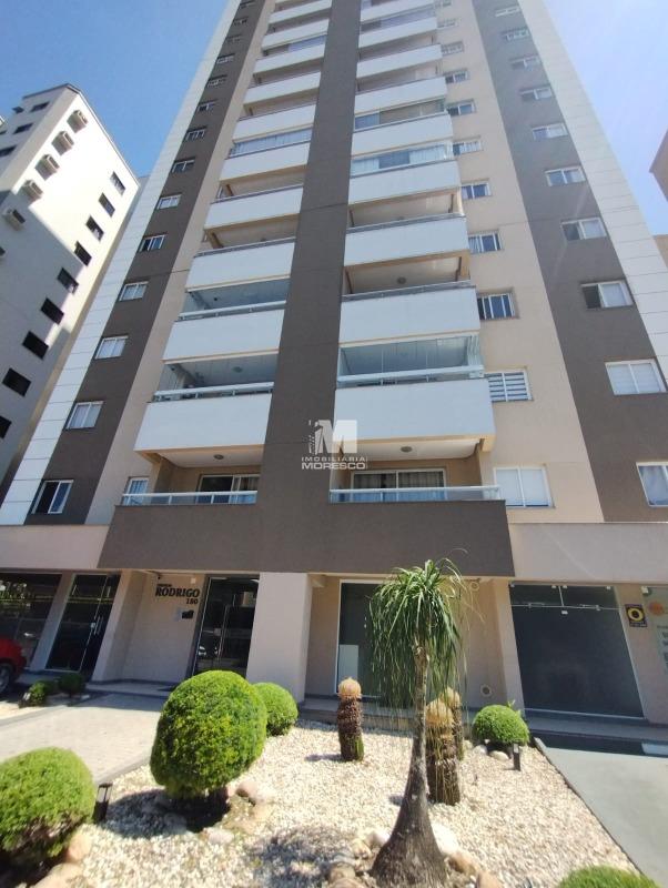 Apartamento à venda no bairro Centro I: 