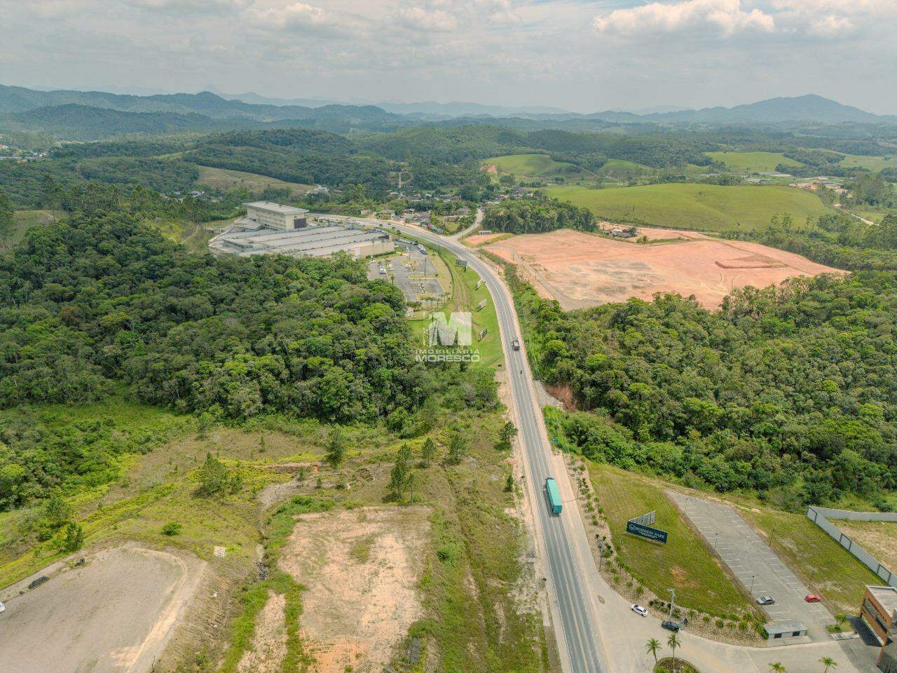 Terreno à venda no bairro Volta Grande: 