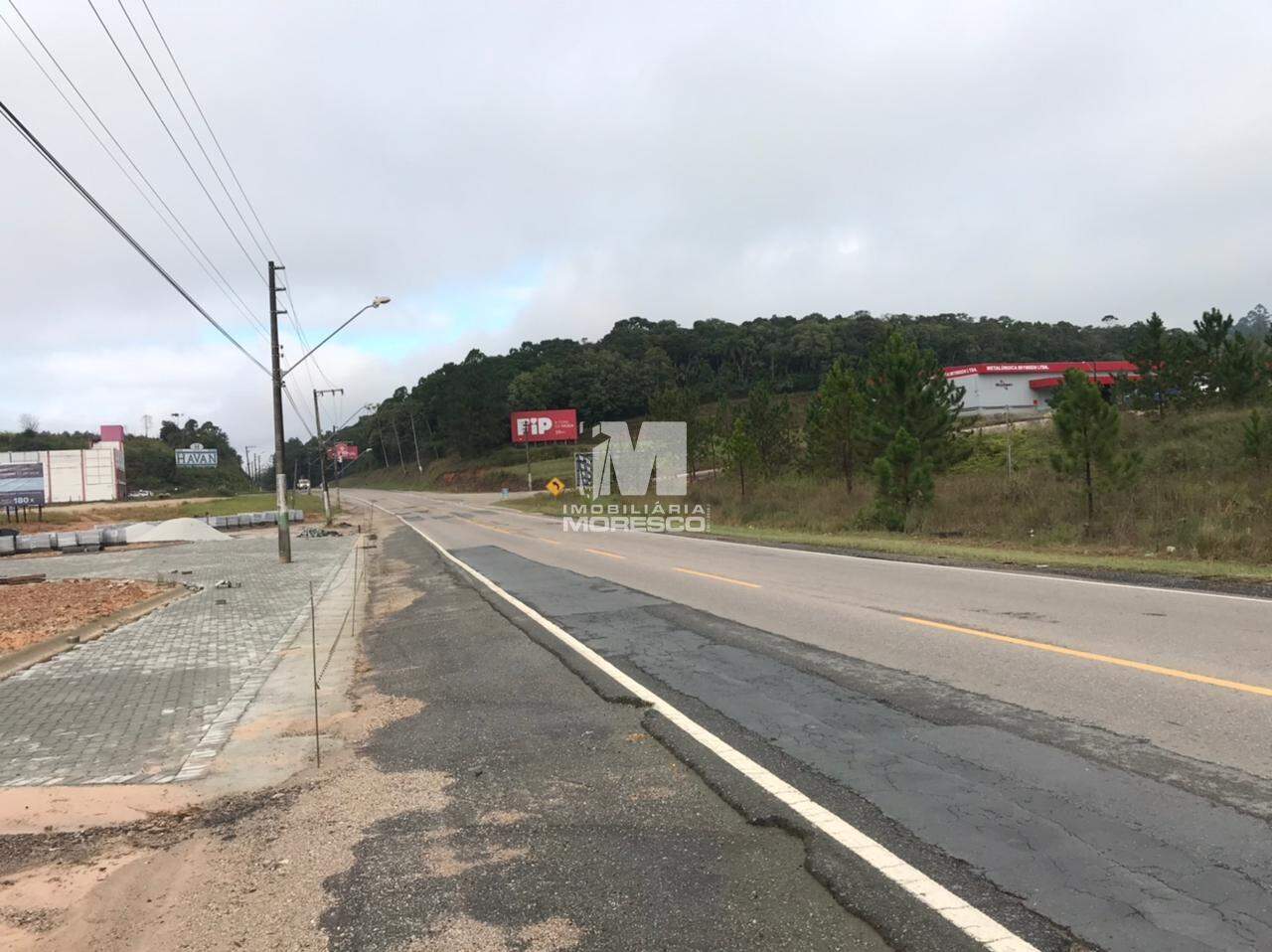 Terreno à venda no bairro Volta Grande: 