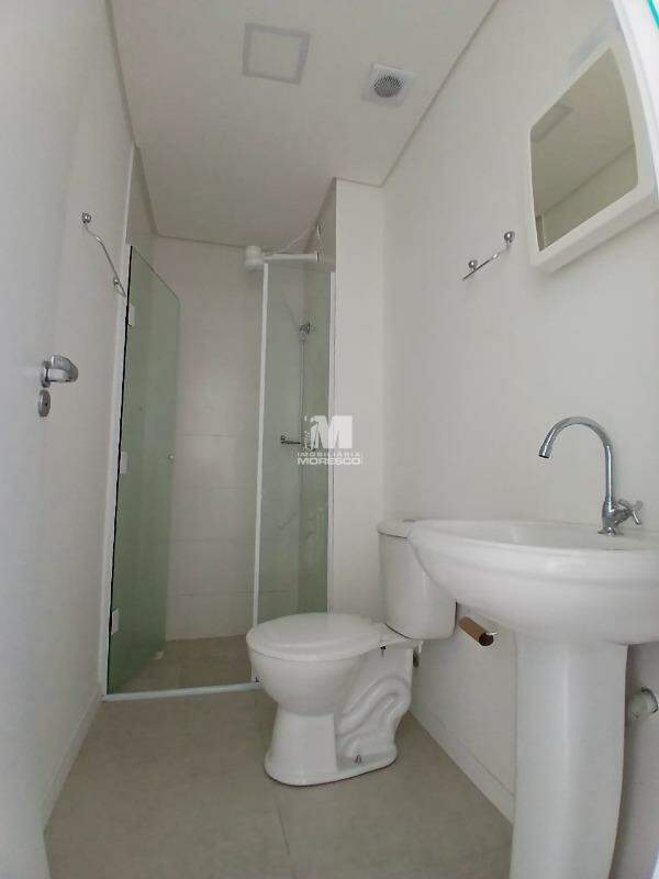 Flat à venda no bairro Santa Terezinha: 