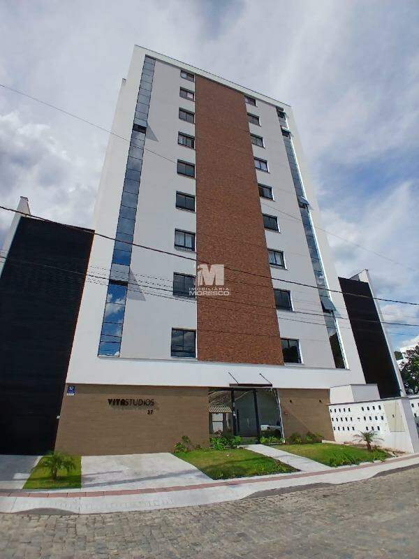 Flat à venda no bairro Santa Terezinha: 