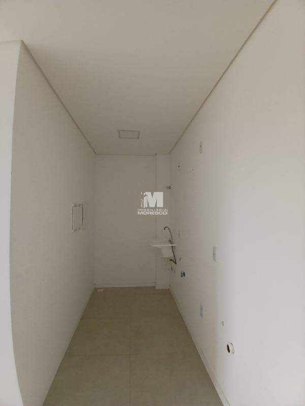 Flat à venda no bairro Santa Terezinha: 