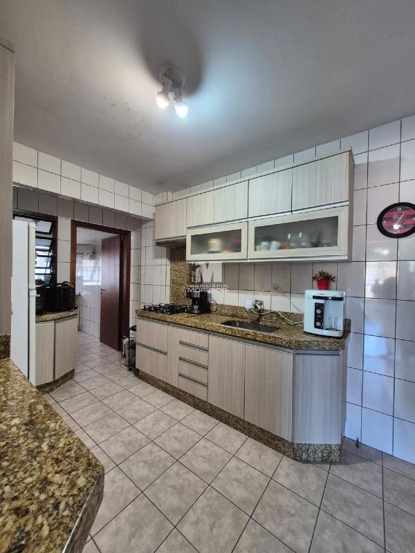 Apartamento à venda no bairro Centro: 