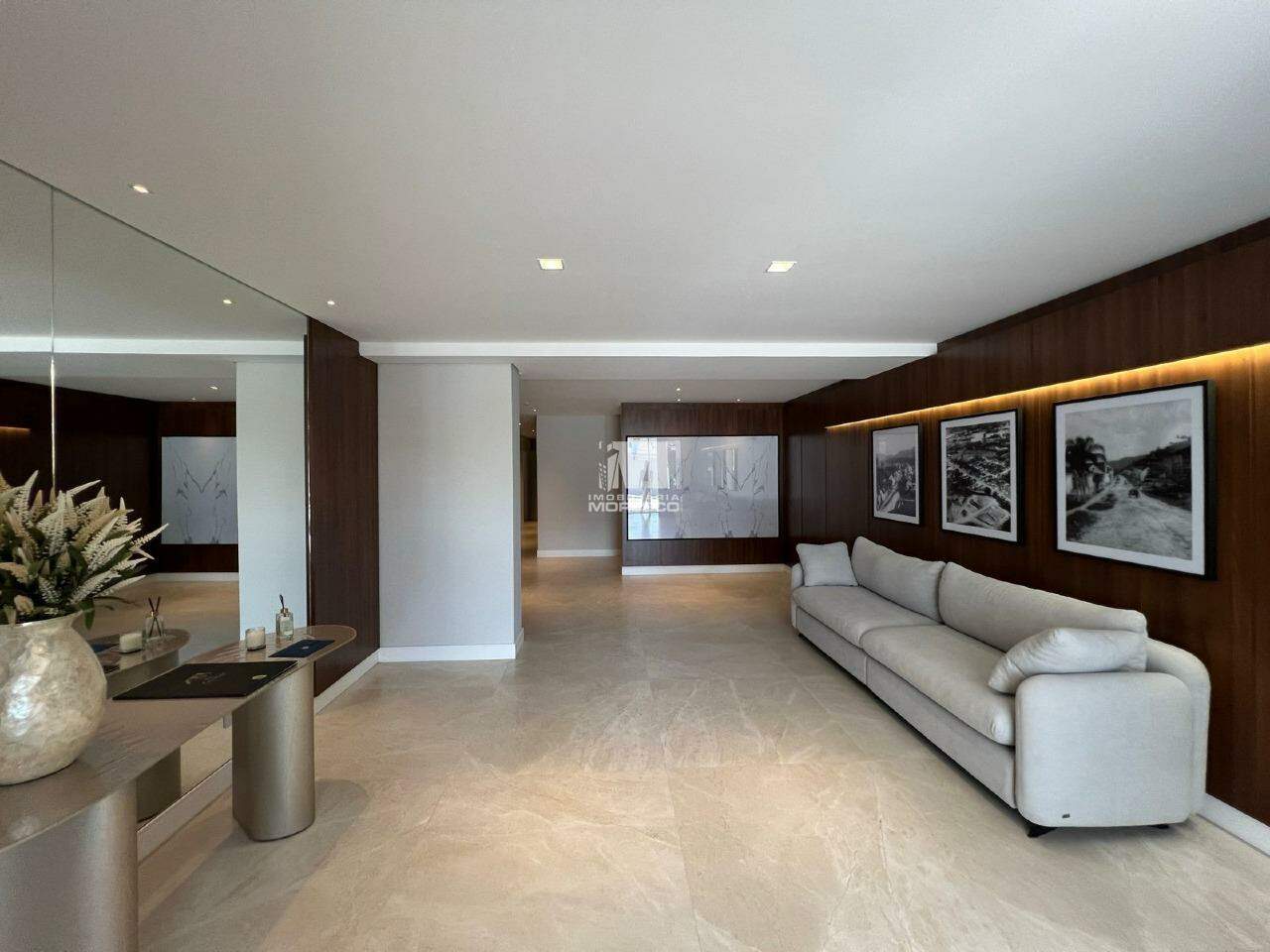 Apartamento à venda no bairro Centro: 