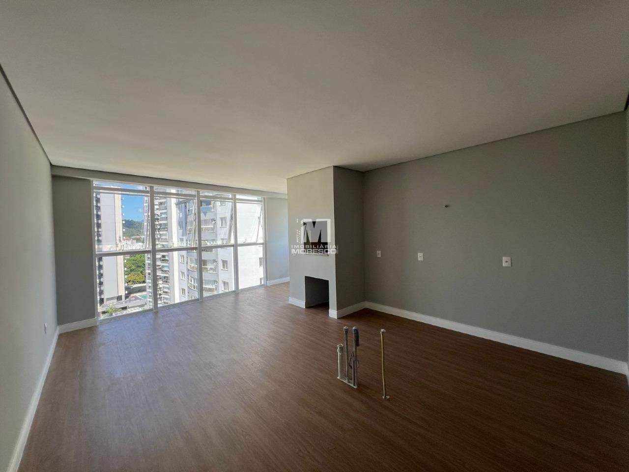 Apartamento à venda no bairro Centro: 