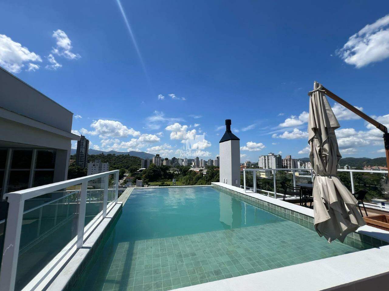 Apartamento à venda no bairro Centro: 