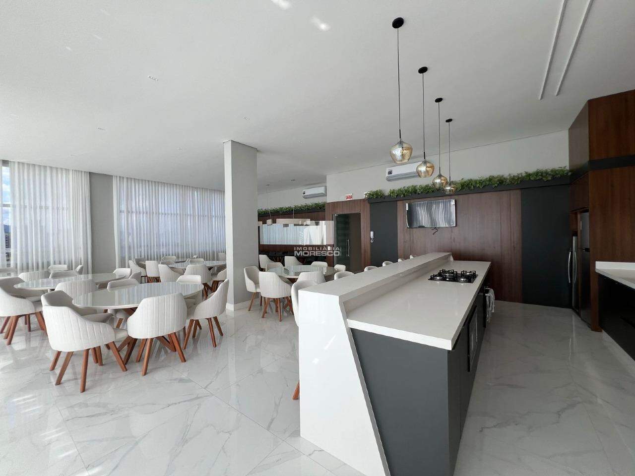 Apartamento à venda no bairro Centro: 