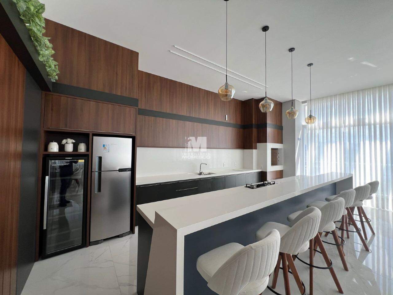 Apartamento à venda no bairro Centro: 