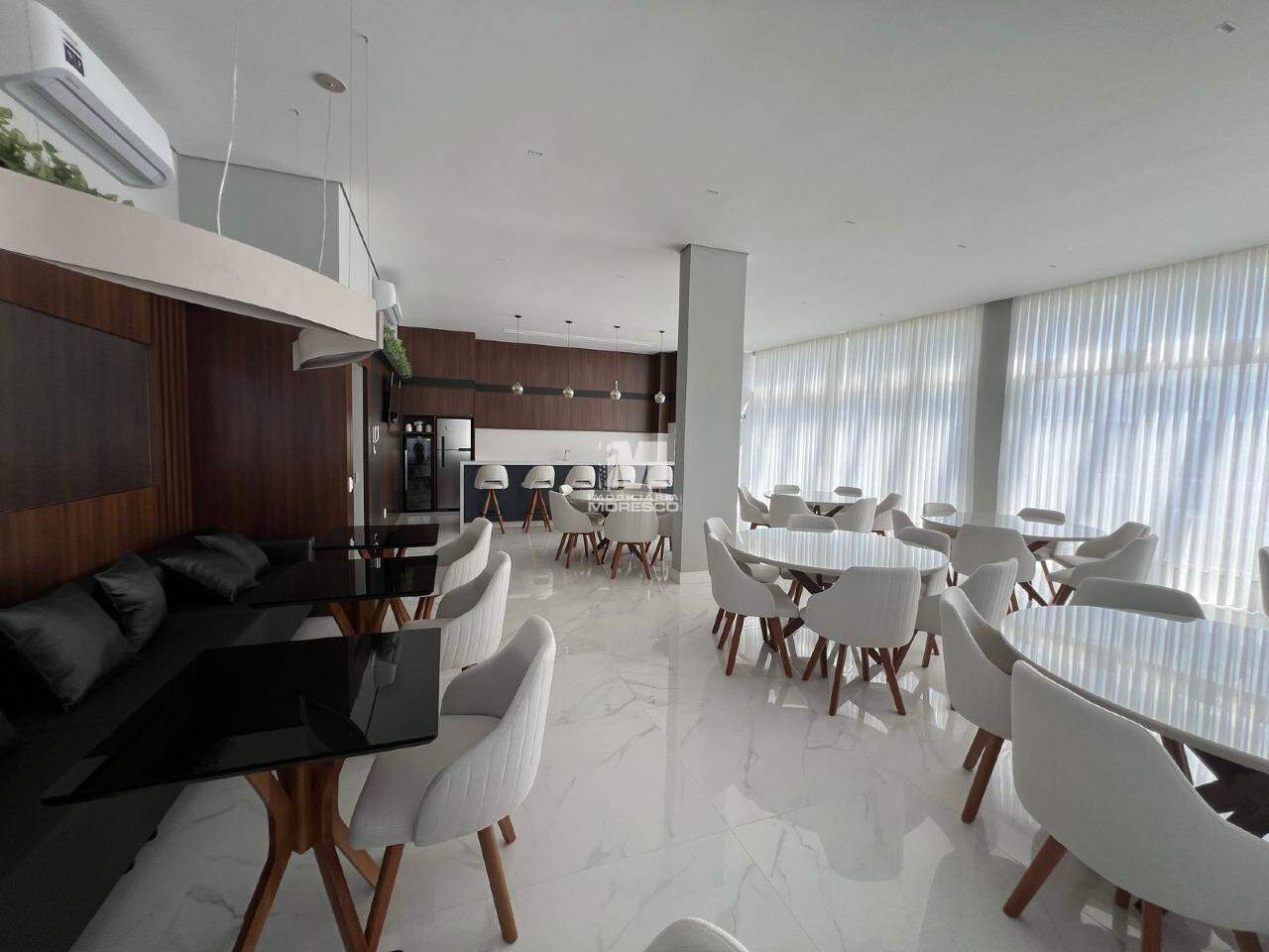 Apartamento à venda no bairro Centro: 