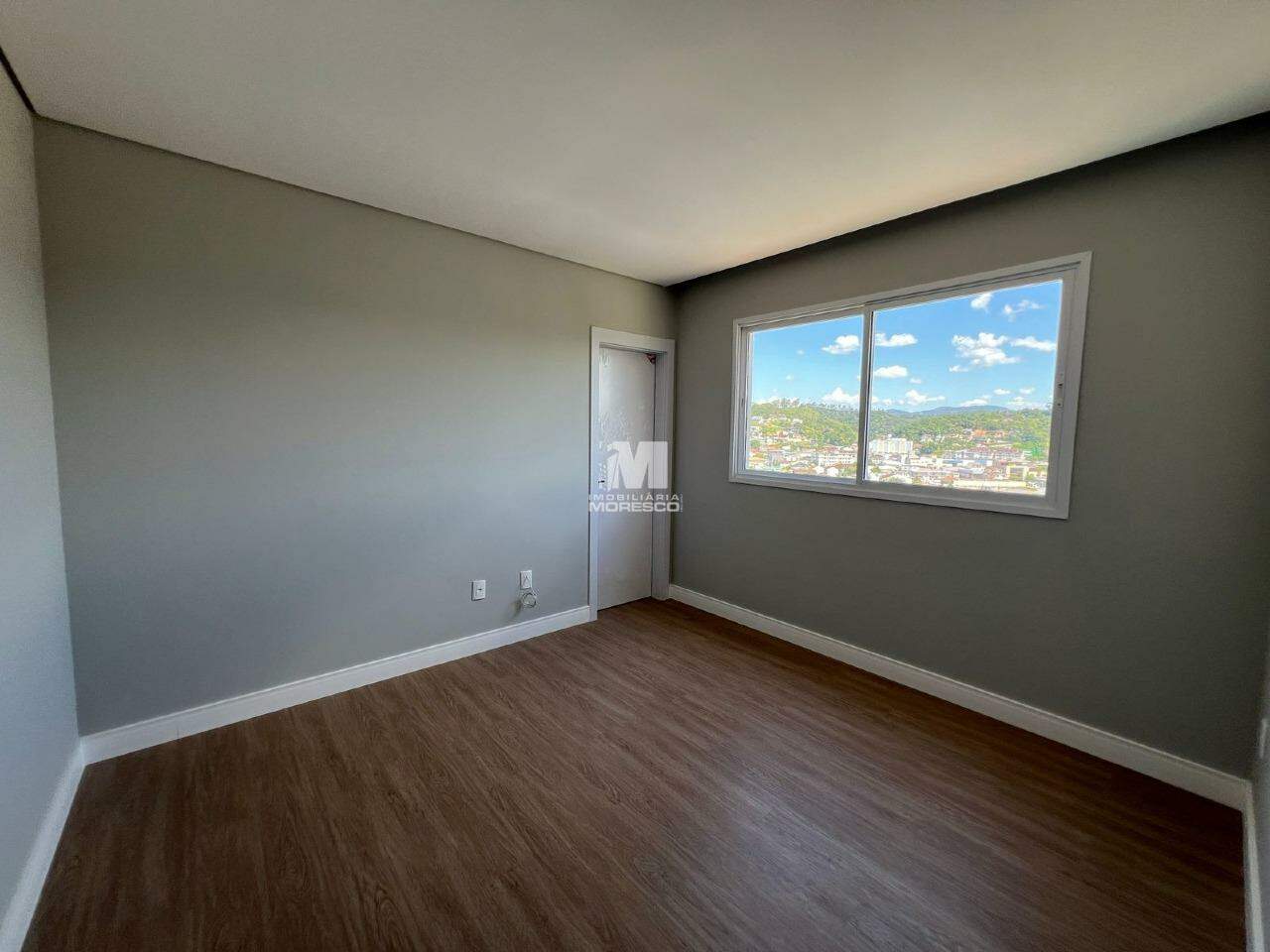 Apartamento à venda no bairro Centro: 