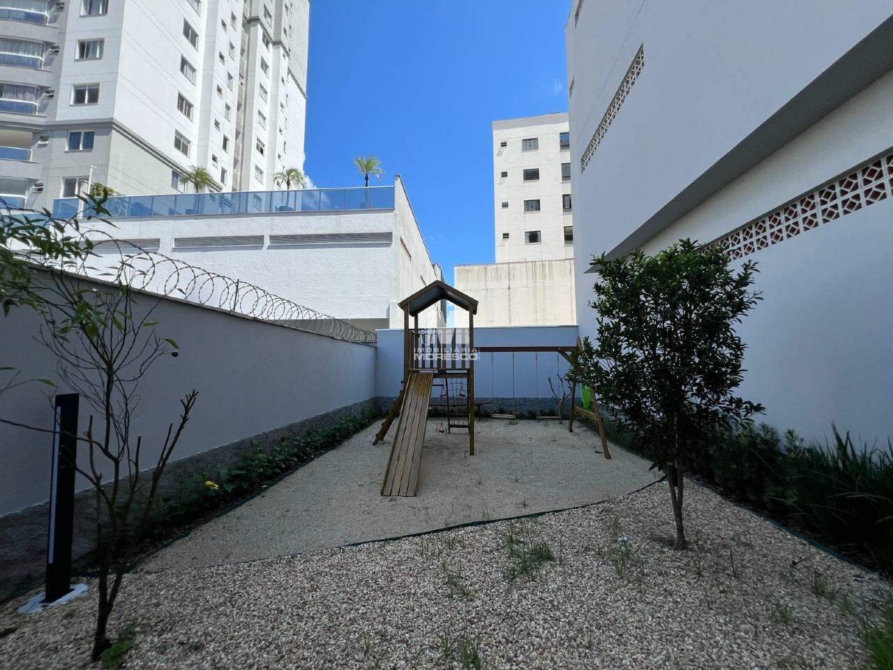 Apartamento à venda no bairro Centro: 