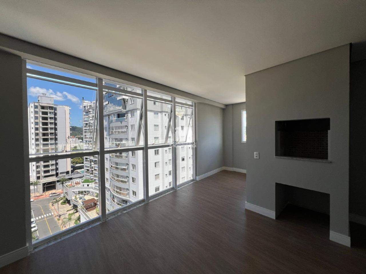 Apartamento à venda no bairro Centro: 