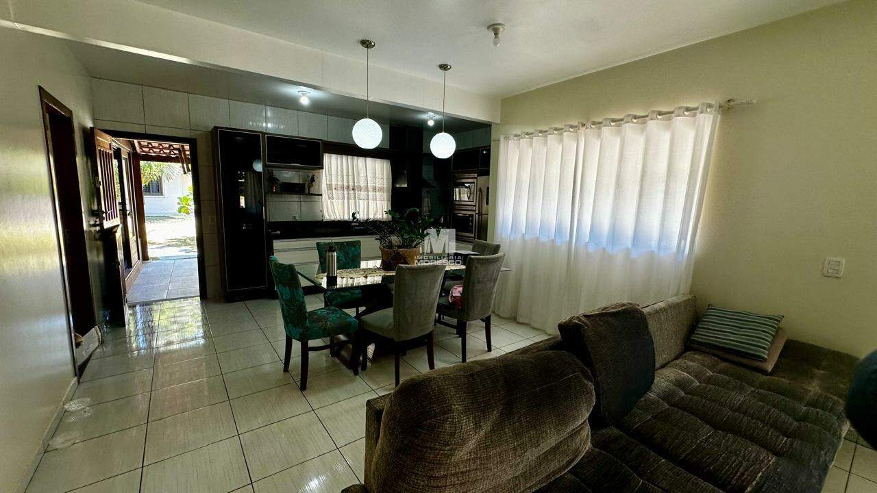 Casa à venda no bairro Guarani: