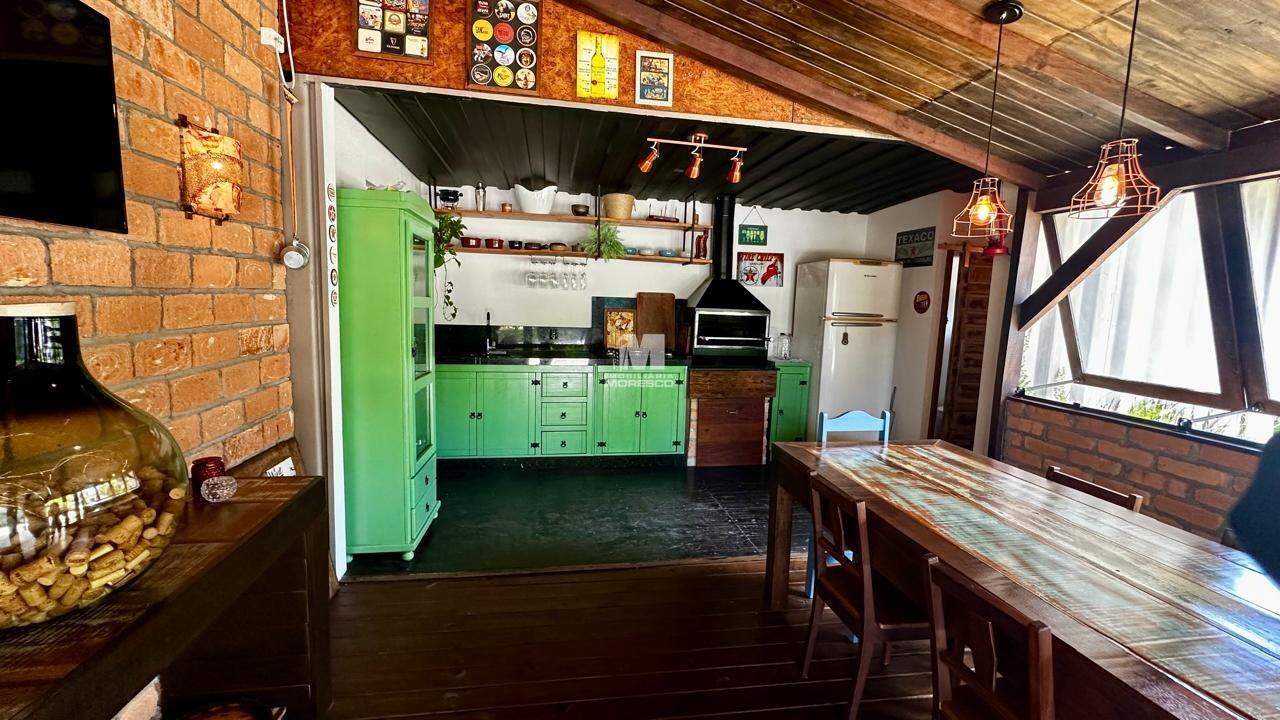 Casa à venda no bairro Guarani: 