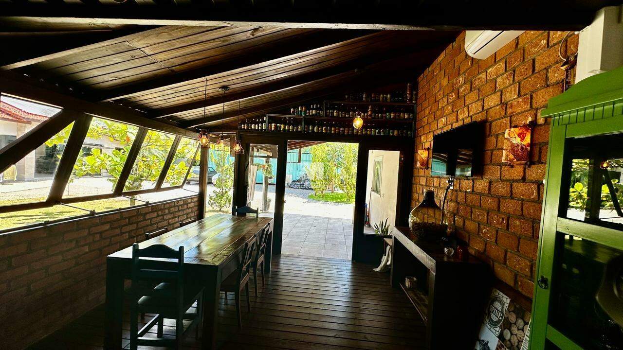 Casa à venda no bairro Guarani: