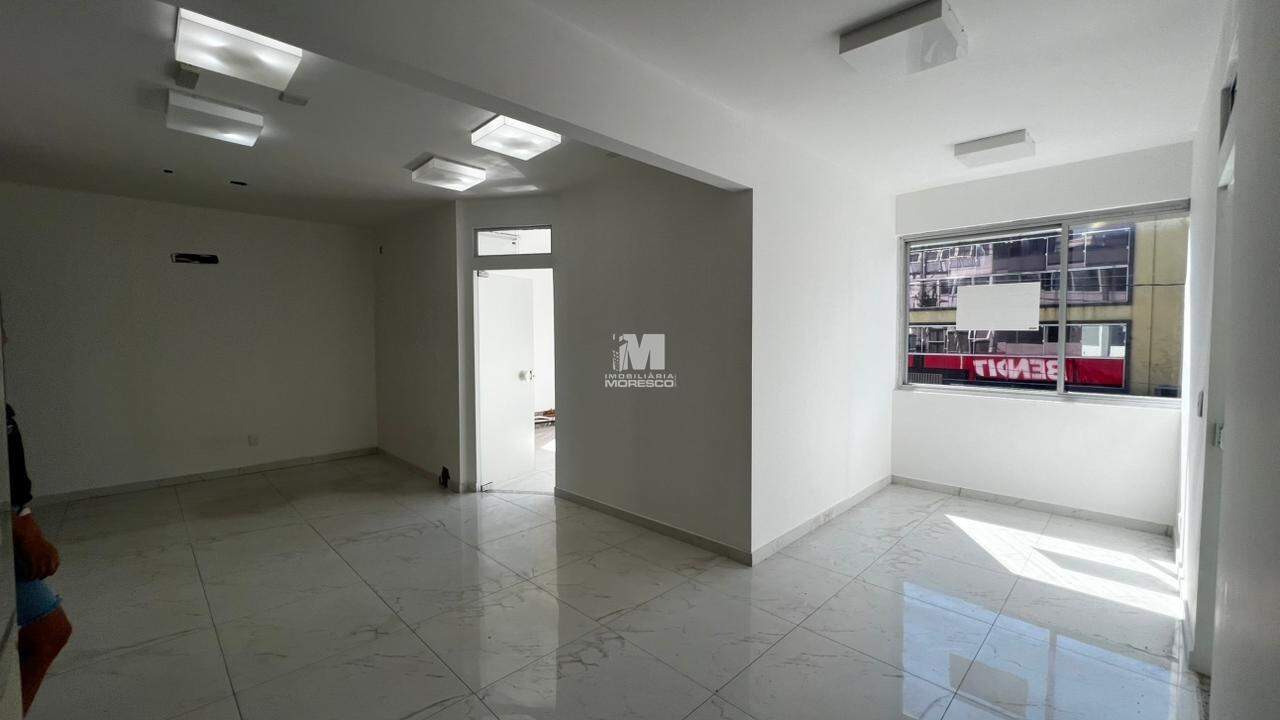 Sala Comercial de 150m² no bairro Centro I, em Brusque | Eu Corretor