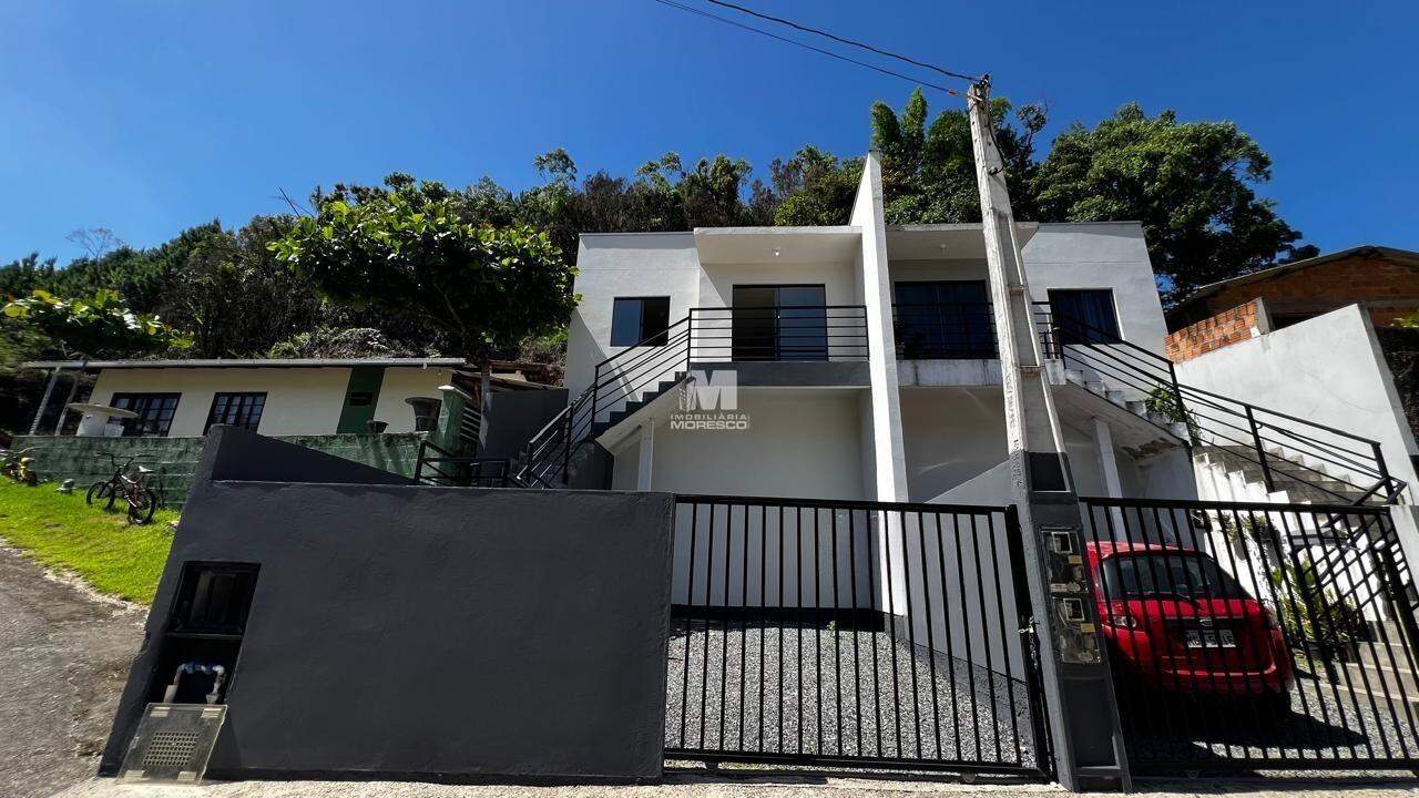 Casa à venda no bairro Lageado Baixo: 