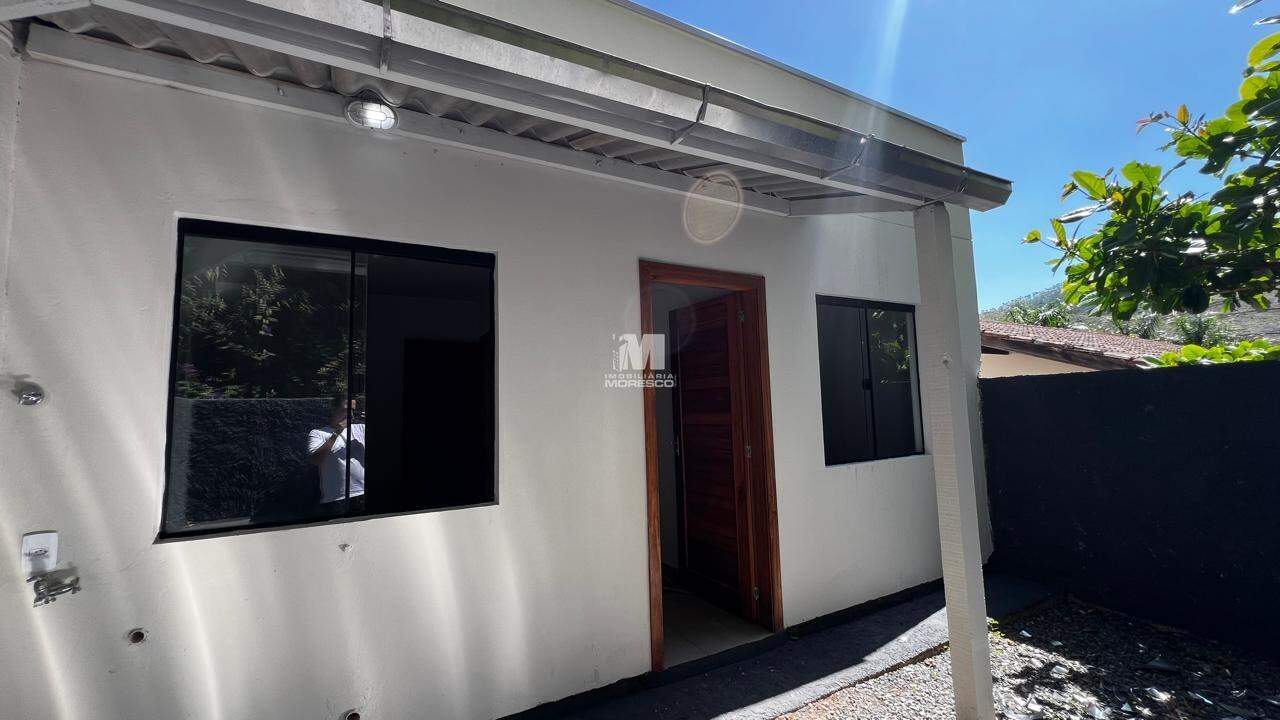 Casa à venda no bairro Lageado Baixo: 